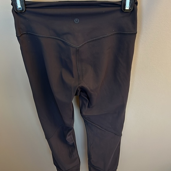 Lululemon Nulu And Mesh Pants - Sz 6, 25” length - Picture 2 of 3